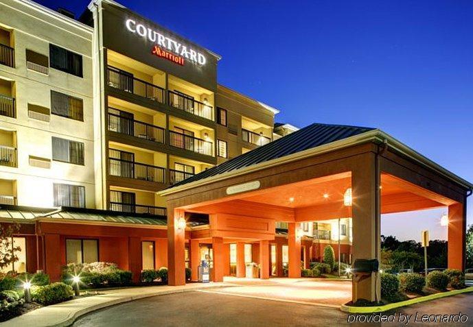 Courtyard Richmond Chester Ngoại thất bức ảnh